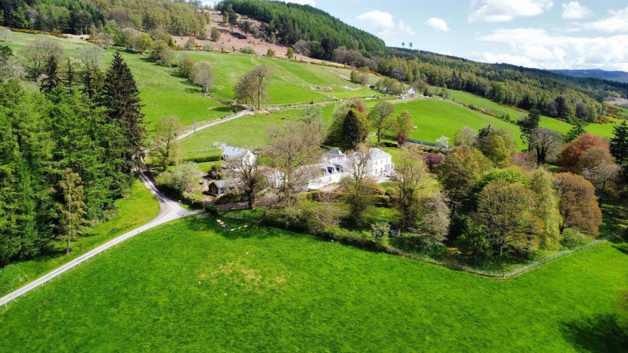 The Gardeners Cottage Питлохри Экстерьер фото